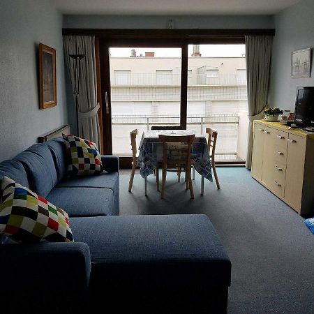 Zonnig Appartement Met Zeezicht Koksijde Exterior foto